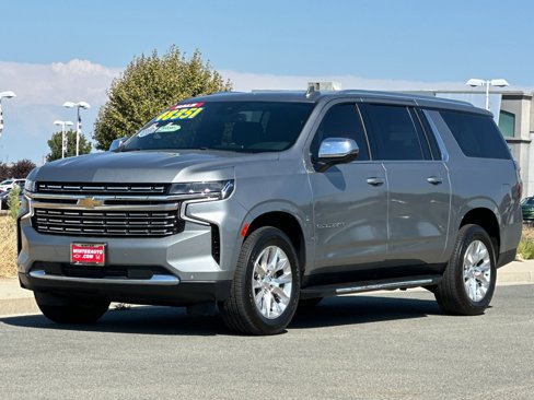 Used 2023 Chevrolet Suburban Premier image 8