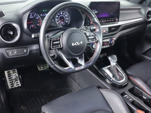 Used 2022 Kia Forte GT w/ GT2 Package image 9