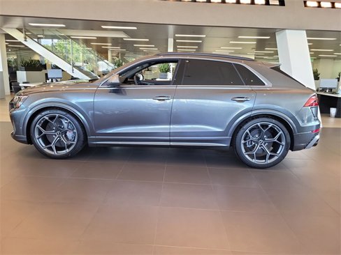 New 2025 Audi RS Q8 performance image 2