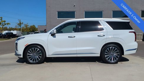 Used 2024 Hyundai Palisade Calligraphy image 2