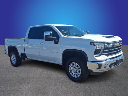 Used 2024 Chevrolet Silverado 2500 LTZ image 3