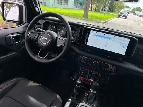 New 2025 Jeep Wrangler Unlimited Rubicon image 10
