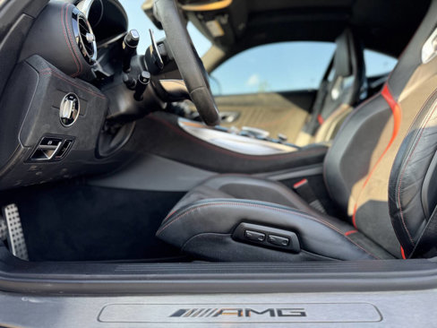Used 2019 Mercedes-Benz AMG GT S image 1