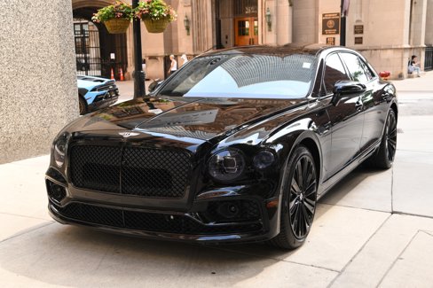 Used 2024 Bentley Flying Spur W12 image 3