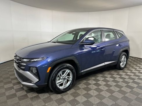 Certified 2025 Hyundai Tucson SE image 7