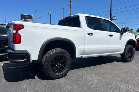 Used 2023 Chevrolet Silverado 1500 ZR2 w/ Technology Package image 8
