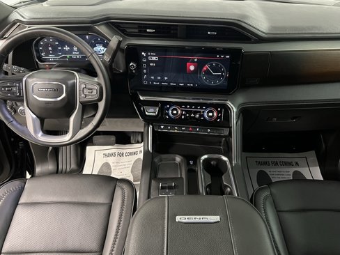 Used 2024 GMC Sierra 3500 Denali w/ Technology Package image 29