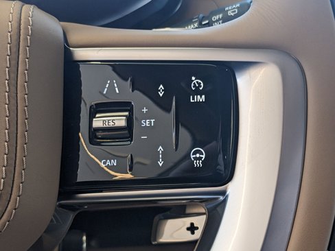 New 2025 Land Rover Range Rover Autobiography image 15