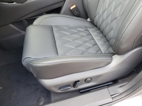 New 2025 Nissan Rogue Platinum w/ Platinum Premium Package image 15