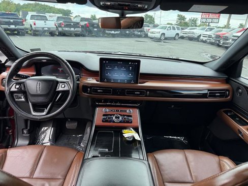 Used 2022 Lincoln Aviator Reserve w/ Equipment Group 201A image 25