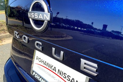 Certified 2025 Nissan Rogue SV image 31
