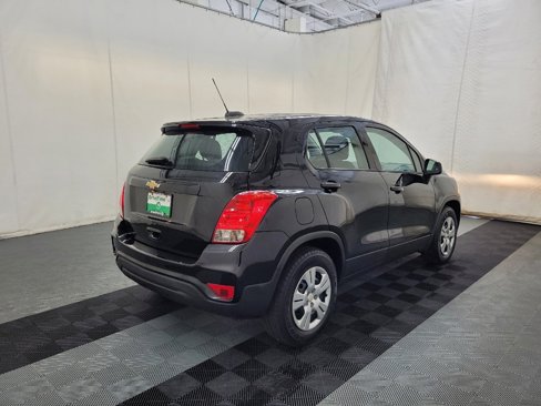 Used 2018 Chevrolet Trax LS image 9