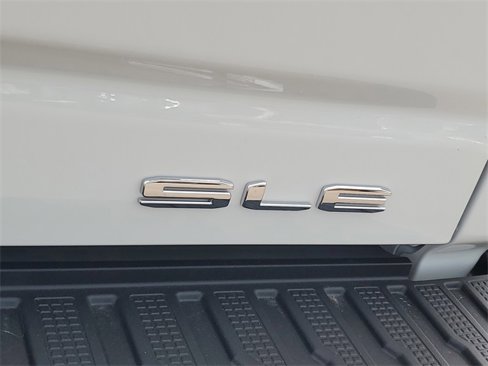 New 2026 GMC Sierra 2500 SLE image 27