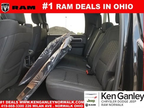 New 2026 RAM 1500 4x4 Crew Cab image 10