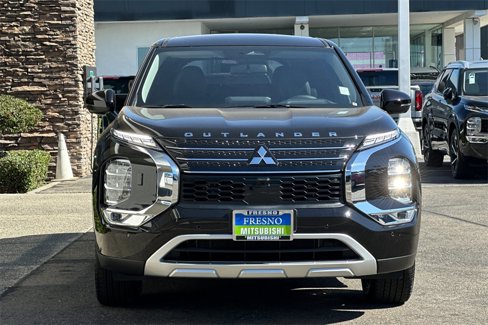 New 2025 Mitsubishi Outlander SE image 10