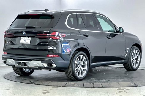 New 2026 BMW X5 xDrive40i image 2