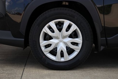 New 2026 Toyota Corolla Cross L image 9
