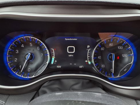 New 2026 Chrysler Pacifica Select image 22