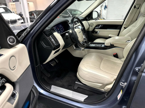 Used 2021 Land Rover Range Rover Westminster Edition image 13