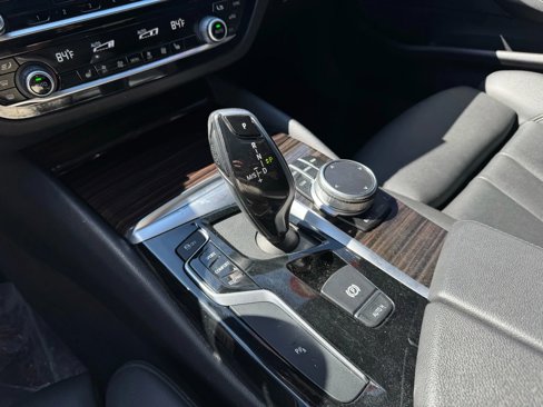 Used 2019 BMW 530i xDrive w/ Convenience Package image 14
