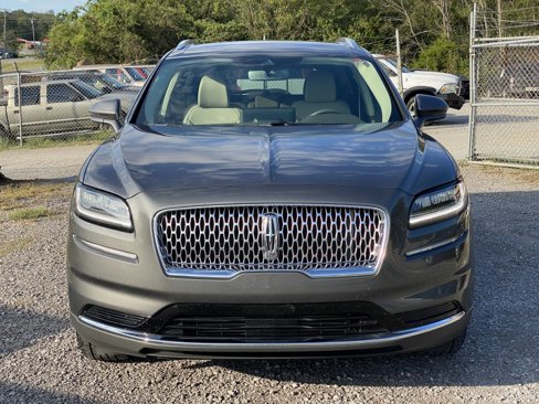 Used 2023 Lincoln Nautilus AWD w/ Premium Package image 2