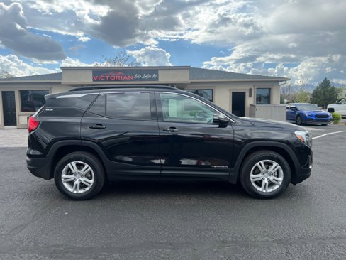 Used 2019 GMC Terrain SLE w/ Driver Convenience Package image 8
