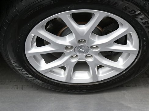 Used 2018 Jeep Cherokee Latitude Plus image 30