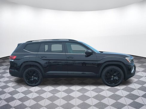 New 2025 Volkswagen Atlas SE image 7
