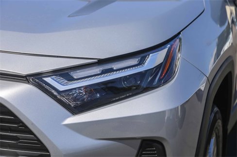 Used 2024 Toyota RAV4 LE image 6