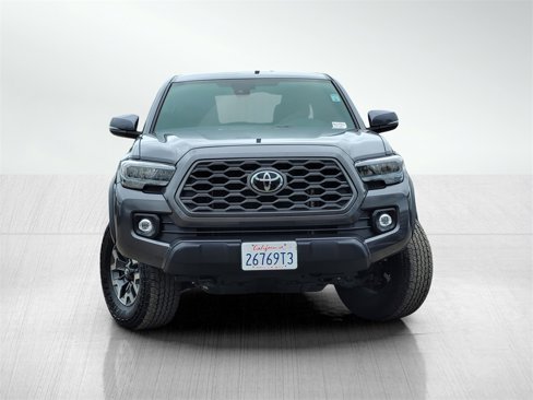 Used 2023 Toyota Tacoma TRD Off-Road image 2