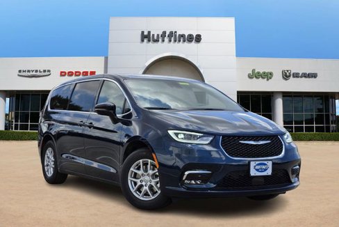 New 2025 Chrysler Pacifica Select image 1