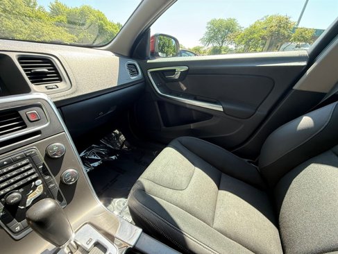 Used 2012 Volvo S60 T5 w/ Climate Pkg image 34