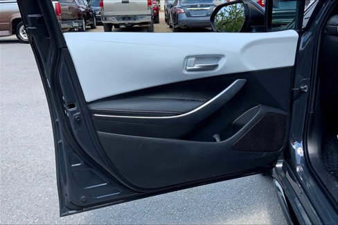 Used 2023 Toyota Corolla SE image 39