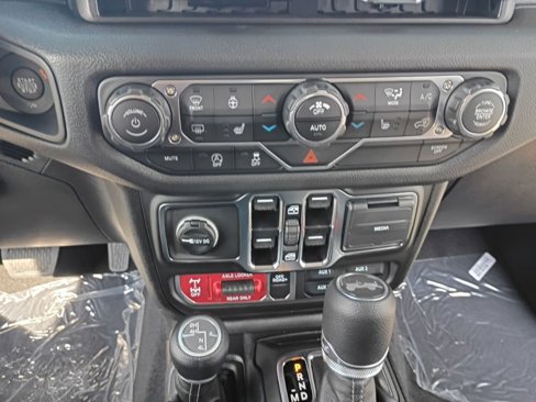 New 2025 Jeep Wrangler Willys image 32