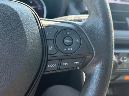 Used 2024 Toyota RAV4 XLE image 40