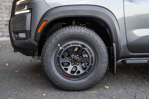 New 2025 Nissan Frontier PRO-4X image 7