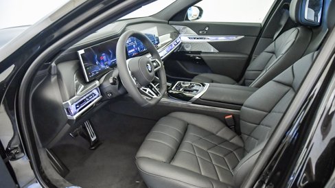 New 2026 BMW 760i xDrive w/ Executive Package image 20