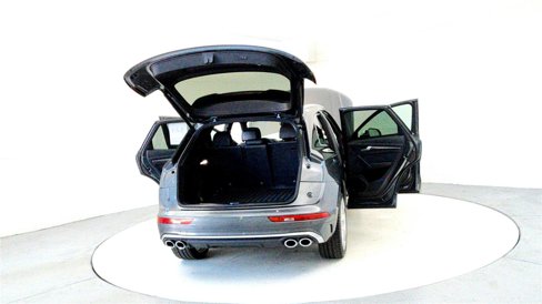 Used 2022 Audi SQ5 Premium image 11