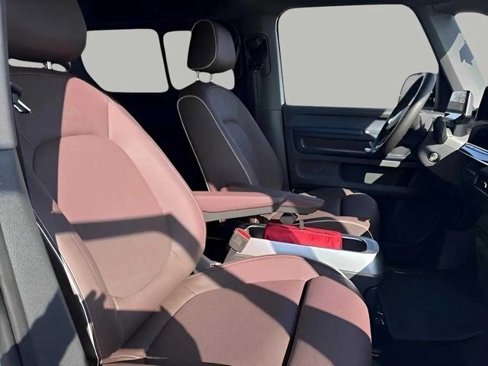 New 2025 Volkswagen ID. Buzz Pro S image 7