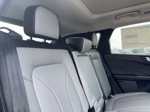 New 2025 Ford Escape SE w/ PHEV Premium Package image 16