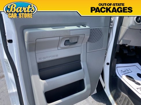 Used 2014 Ford E-150 and Econoline 150 w/ Power Group image 14
