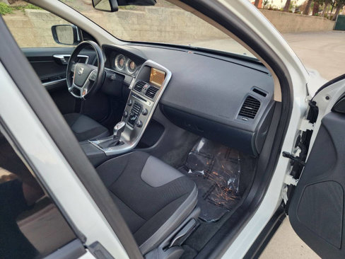 Used 2013 Volvo XC60 3.2 image 28