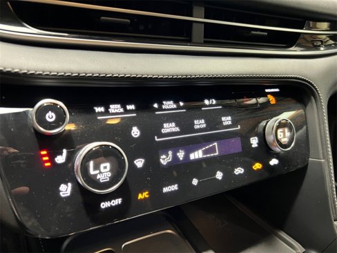 Used 2024 INFINITI QX60 Sensory image 33