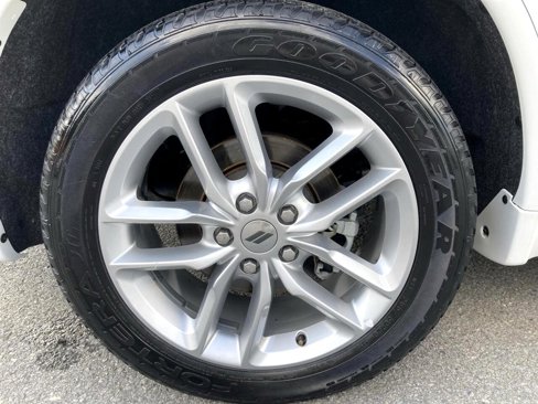 Used 2023 Dodge Durango GT image 40
