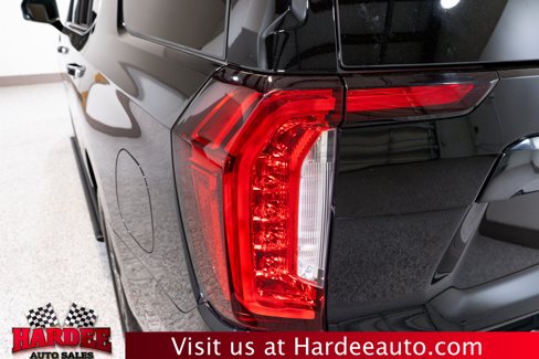 Used 2024 GMC Yukon Denali Ultimate image 9