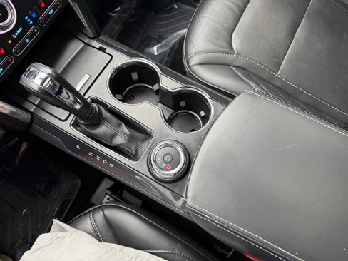 Used 2019 Ford Explorer Platinum image 29