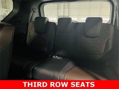 New 2025 Nissan Armada Platinum image 11