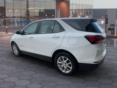 Used 2023 Chevrolet Equinox LS w/ Driver Confidence II Package image 4