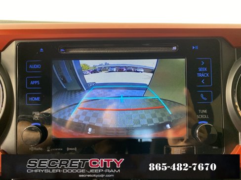 Used 2017 Toyota Tacoma TRD Off-Road w/ Tow Package (A/T) image 22
