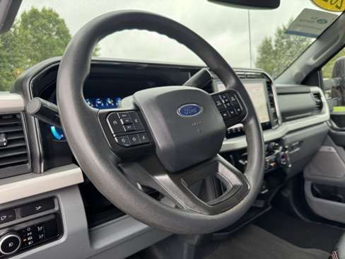 Certified 2024 Ford F350 XLT w/ Black Appearance Package image 27